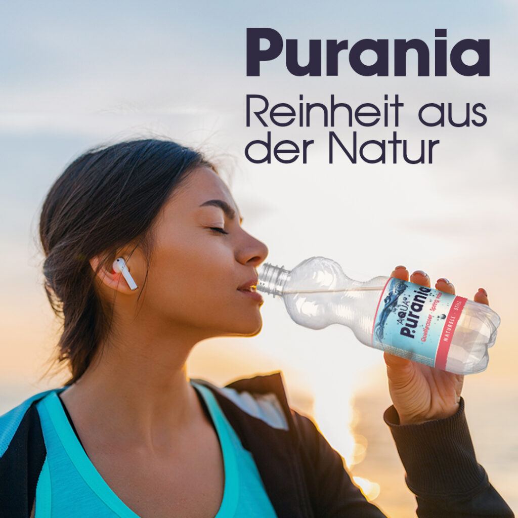 Frau trinkt Purania